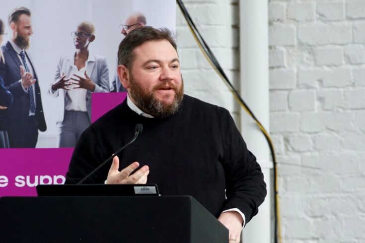 Scott O’Brien speaking at an Investor Partnership event